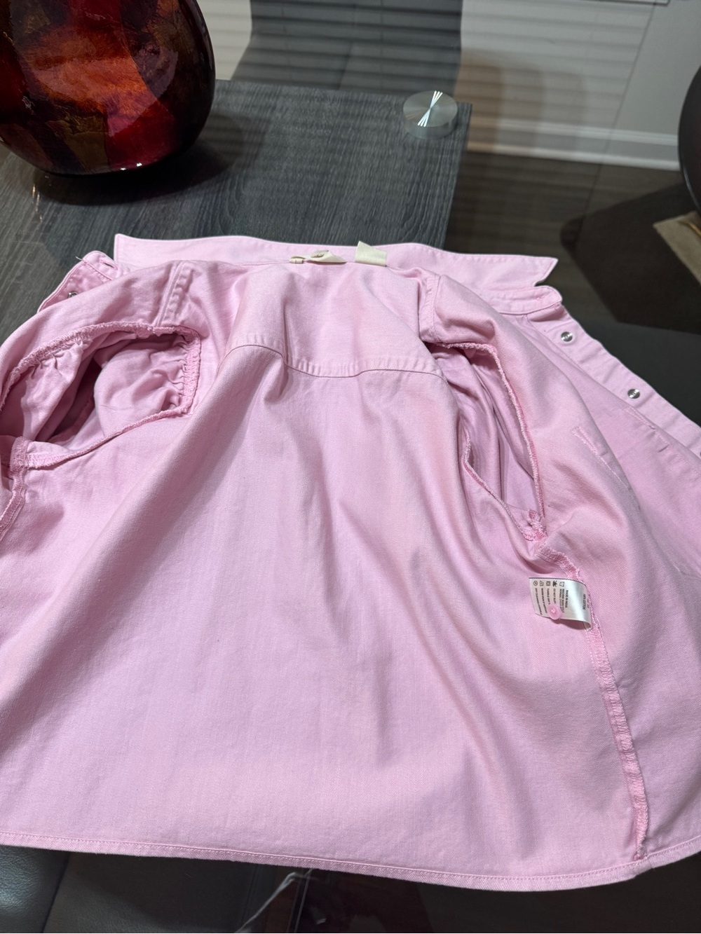 Levi's Light Pink Puff-Sleeve Button-Front Shirt - Picture 7 of 16